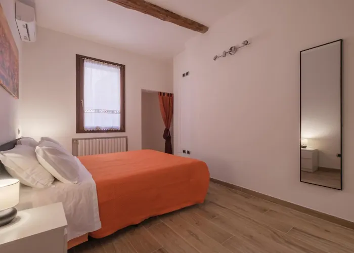 Casa San Carlo By Lägenhet Bologna